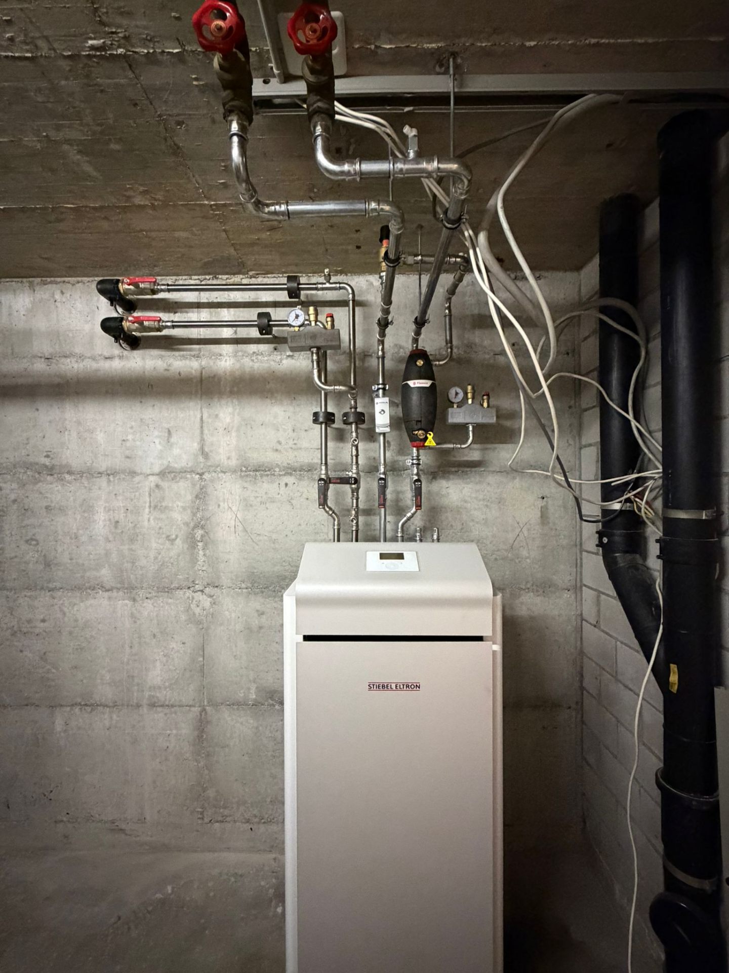 Erdsonden-Wärmepumpe Installation